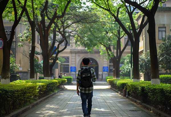 职高生参加高考可以考外省的专科学校吗